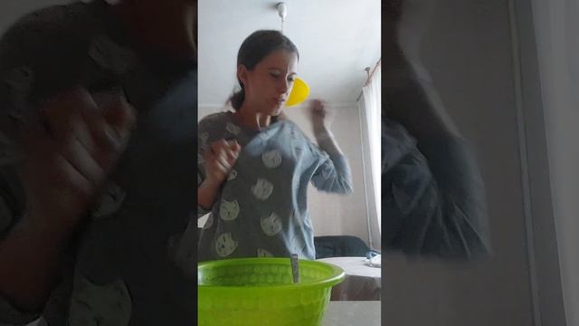 кухня с Кариной готовим Ленивые вареники ето треш? смотреть онлайн