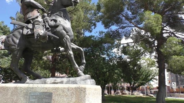 The Controversial Pancho Villa Statue In Tucson, Arizona смотреть онлайн