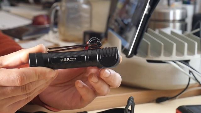 評判の良いヘッドランプ「Olight：H2R NOVA」最高2000ルーメン смотреть онлайн