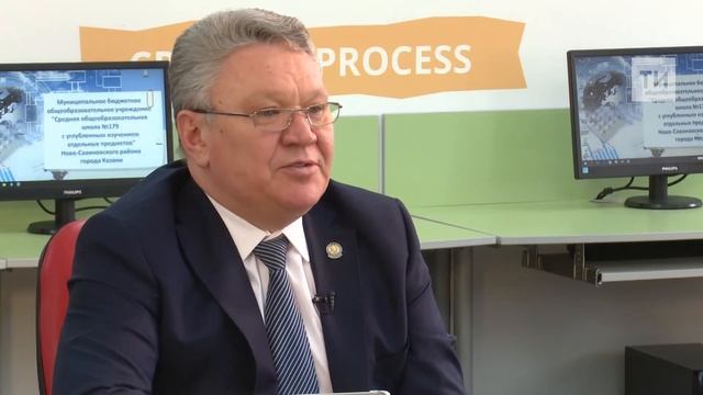 Рафис Бурганов // 100 дней на посту министра образования РТ // интервью Андрея Кузьмина для ТИ смотреть онлайн