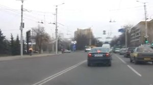 Левый поворот на регулируемом перекрёстке. Уроки инструктора avto-school.by