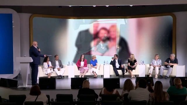 Просто, по-семейному | Всемирный день выставок 4 июня | Выставка "Россия", ВДНХ смотреть онлайн