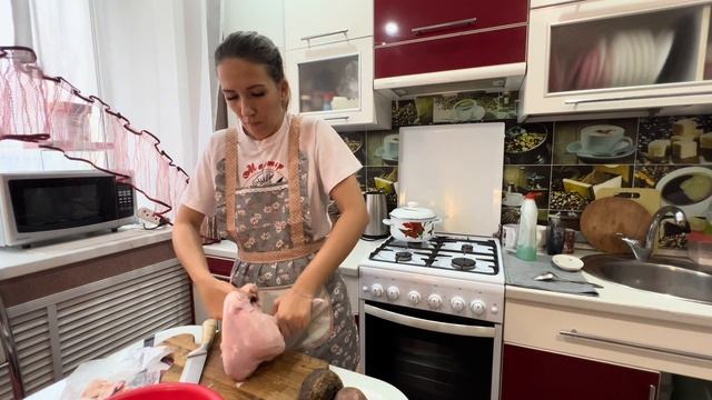 Беру курицу и готовлю 4 блюда, но и этого показалось мало😋Мотивация на готовку смотреть онлайн