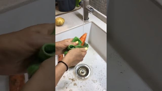 Моем овощи салфеткой Гринвей смотреть онлайн