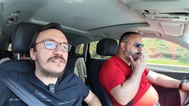 Benzinlisinin yarı fiyatına Audi Q8 E-Tron смотреть онлайн