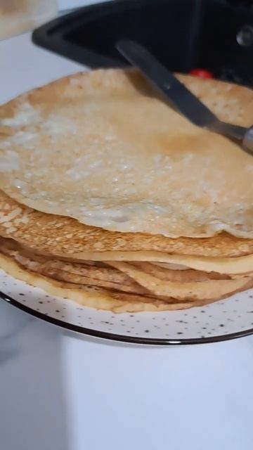 Блины с дырочками смотреть онлайн