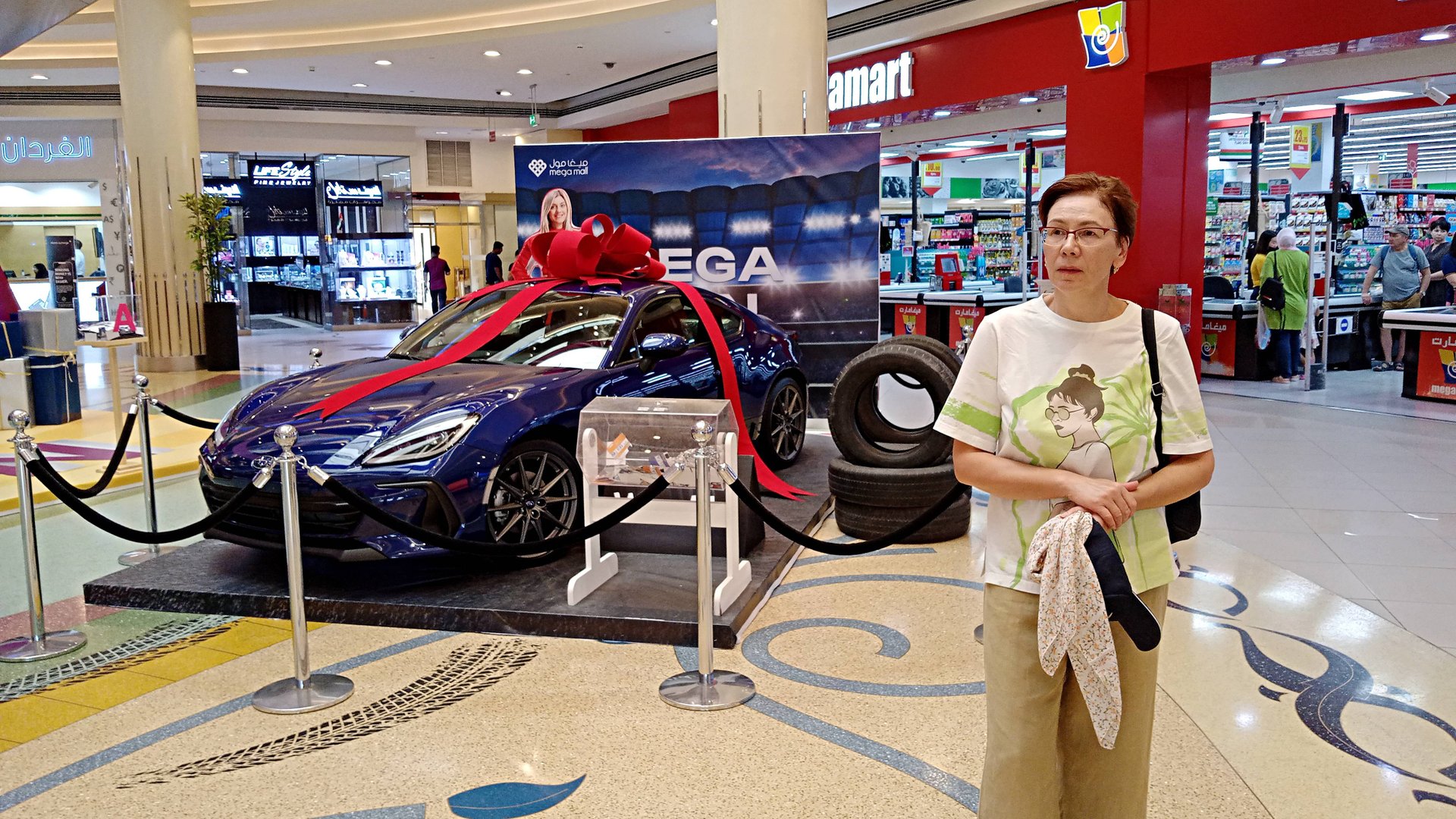 Арабские Эмираты. Шоппинг по Шардже. смотреть онлайн