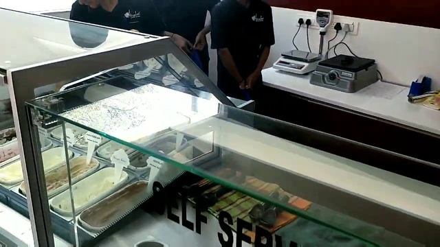 NEW PLACE ALERT!!!...AMADORA GOURMET ICECREAMS. смотреть онлайн