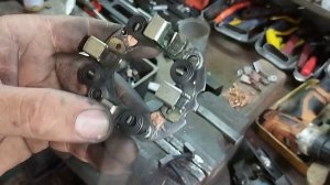 Как правильно и легко запаять щетки на стартере.