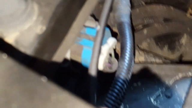 How to Replace Headlight Bulb 2005 2006 2007 Jeep Liberty смотреть онлайн