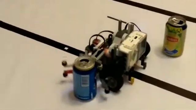 ТехноМир 2017 "Робот в мешке" Команда: "Соседи" (крупный план) смотреть онлайн