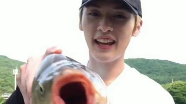 Stray Kids - muddy water (speed up) смотреть онлайн