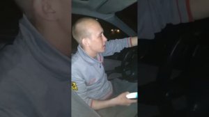 Круто зачитал в тачке про любовь