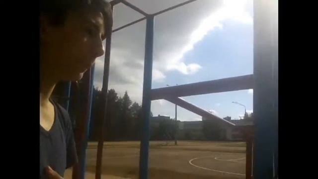 БОГАТЫЙ ШКОЛЬНИК МИНИСТРА ПОРВАЛ 5000Р! У НЕГО ЕСТЬ СВОЙ ТАНК ЗА 1000000$! смотреть онлайн