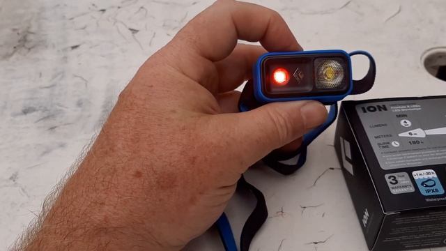 Black Diamond ION lightweight headlamp review смотреть онлайн