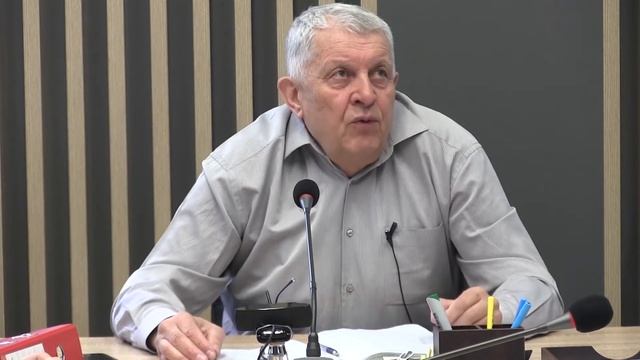 Политинформация. Старая американская обезьяна смотреть онлайн