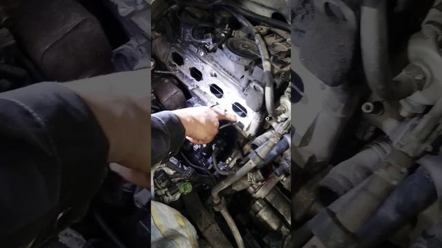 замена помпы фольцваген  пассат B7 1.8 двс