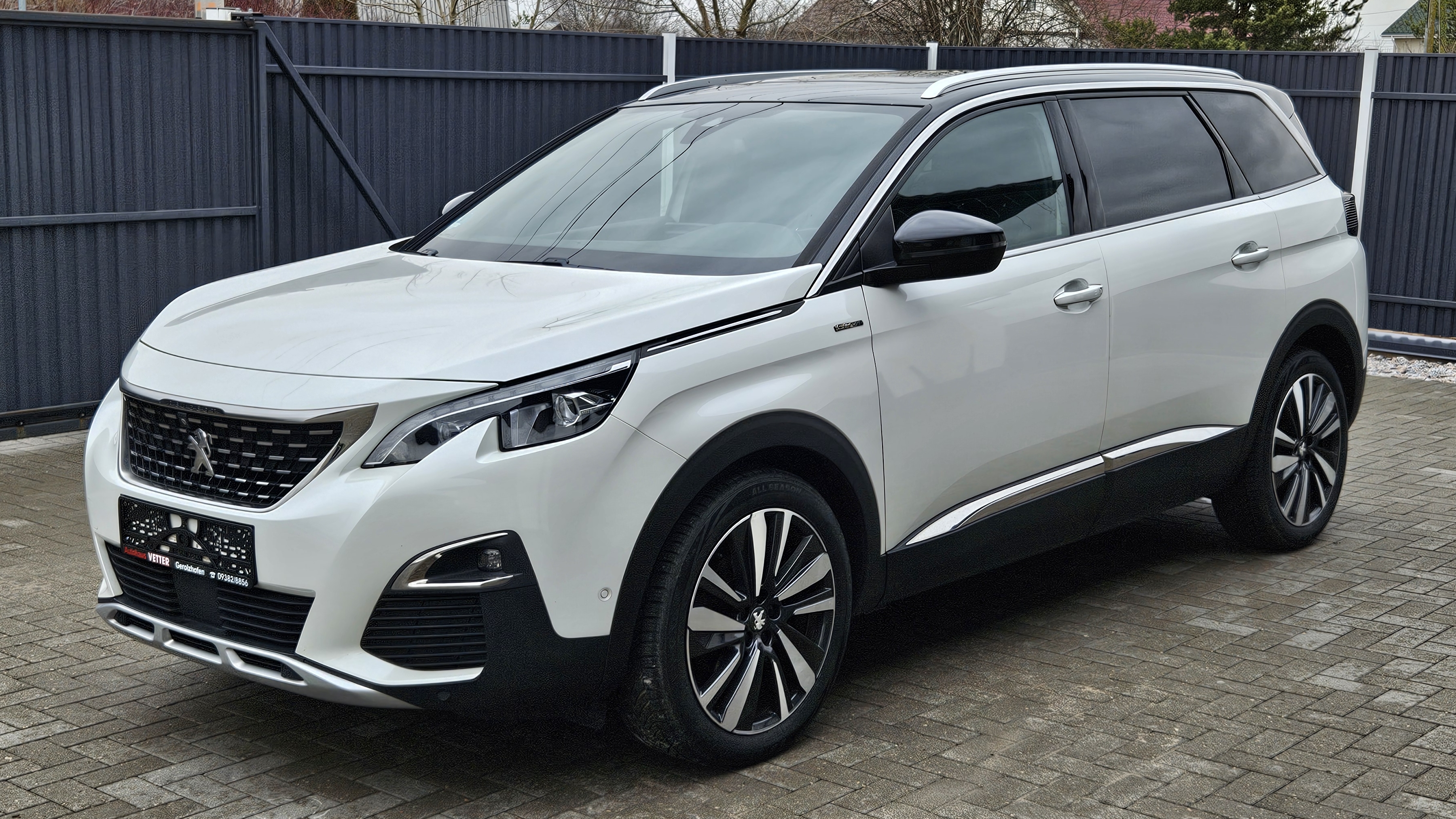 Peugeot 5008 GT Line 2020! 1.5 HDi 130 hp. 8AT Aisin! 7 мест! Focal, панорама, камеры, подогревы! смотреть онлайн