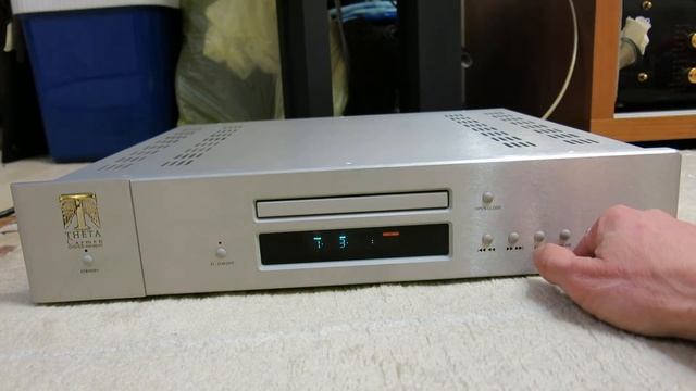 CD/DVD Transport Theta Carmen смотреть онлайн