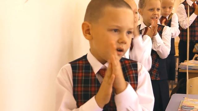 Первый Урок 1Б Лицей 230 2016 смотреть онлайн
