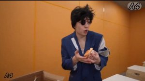 муд а4 демотиватор [ богатый vs бедный школьник] 1-часть