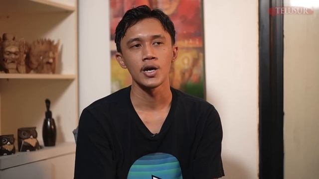 TERLIHAT BUS ISI MUATAN POCONG, JALUR HOROR HUTAN ALAS BLORA!!! смотреть онлайн