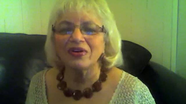 ТАКИМ ОБРАЗОМ МОЯ МАМА ИЗУЧАЕТ АНГЛИЙСКИЙ КАРАОКЕ FEELINGS смотреть онлайн