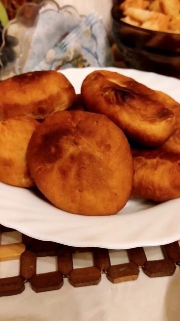 Беляши, да с куриным фаршем!) #зима#еда #выпечка# смотреть онлайн