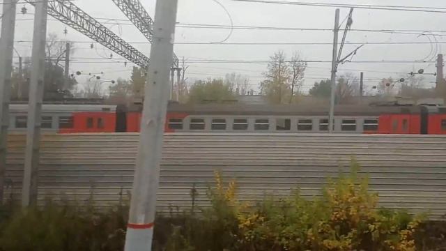 Вид из ТЧ-4.Электропоезда ЭД4М-0502 