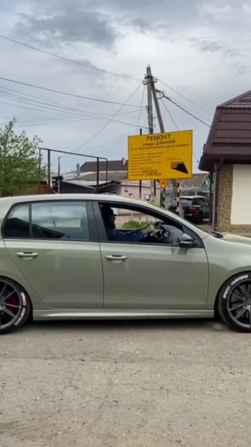 Как вам звук?🚘 #авто #гонки #машина смотреть онлайн