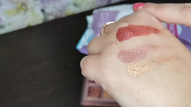Мысли вслух Тени Huda Beauty Naughty Nudes