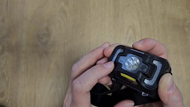 Philips SFL2000RH/10 headlight - REVIEW and Unboxing смотреть онлайн