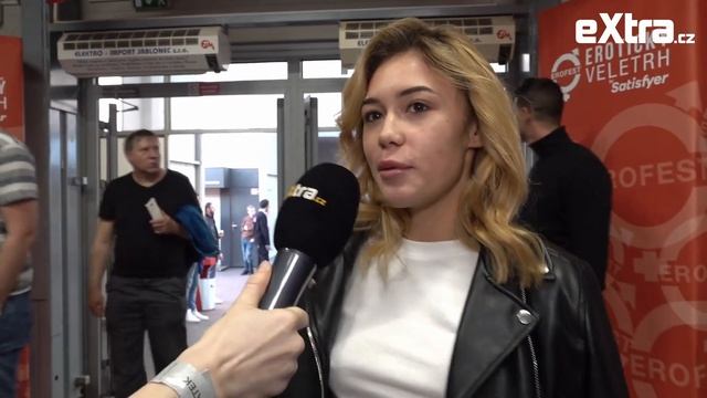 Novinky u Riky Fane: Promluvila o chystané svatbě i dětech a vysmála se Daisy Lee смотреть онлайн