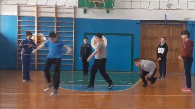 Чăваш ачисен вăййи «Тинĕс хумханать»_Ҫĕнĕ Мӑратри вӑтам шкул _ 4 мĕш класра вĕренекенсем выляççĕ смотреть онлайн