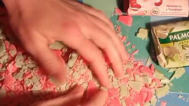 резка мыла Palmolive ч.3, ломаю пластинку и мну стружку / asmr soap / soap shavings смотреть онлайн