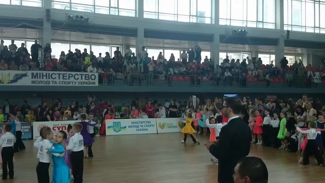 Киевские каштаны, 30.05.15, Школа, вальс смотреть онлайн