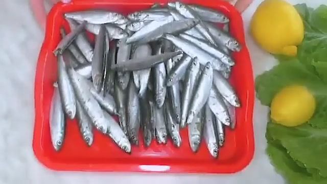 Беру самую простую рыбу, Все поварихи помнят этот рецепт из СССР. смотреть онлайн