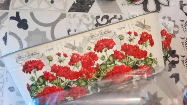 How to decoupage a tin planter from scratch with paper napkins смотреть онлайн