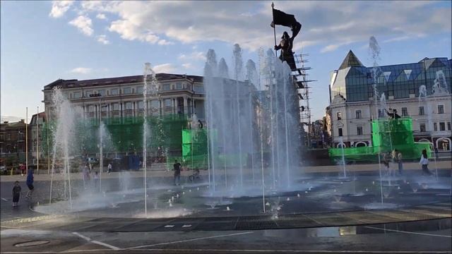 Вечерний фонтан , площадь. Владивосток смотреть онлайн