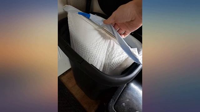 Rubbermaid Spring-Top Lid Trash Can for Home, Kitchen, and Bathroom Garbage, 13 review смотреть онлайн