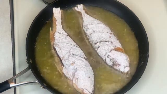 Whole fried yellowtail snapper смотреть онлайн