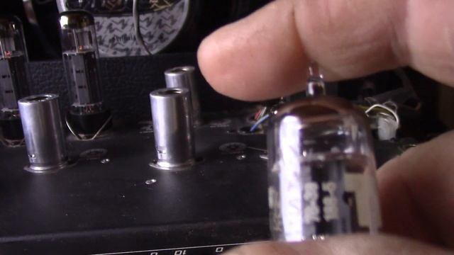 GE 7025 vs RCA 12AX7A Tube Tone Comparison Peavey XXX Amp смотреть онлайн
