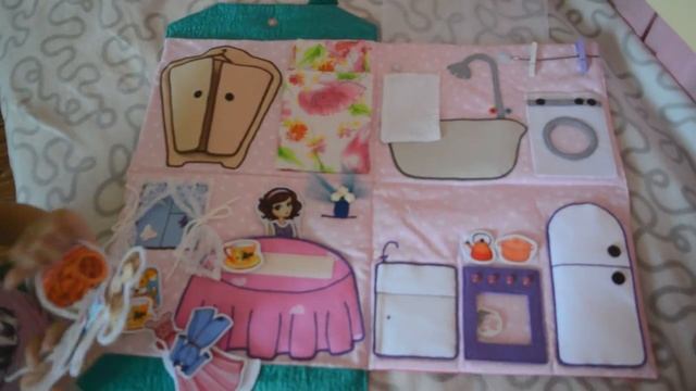 Настя (5 лет) играет с сумочкой-домиком. Спасибо маме Ане за такой отзыв)) смотреть онлайн