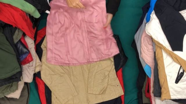 Куртки М+Ж КРЕМ+Экстра Зима(Ш) 50 кг (8,9€/кг)-(58ед)-(39 990руб) смотреть онлайн