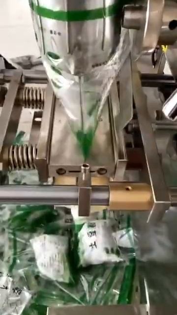 Картофельная мука для лапши Порошок Сумка Наполнитель Уплотнительная упаковочная машина Упаковка Уп смотреть онлайн