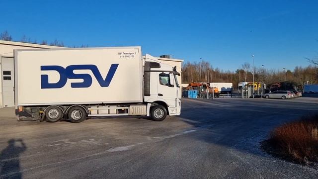 Köp Lastbil Mercedes Benz Actros 2551 med öppningsbar sida & bakgavellyft på Klaravik.se смотреть онлайн