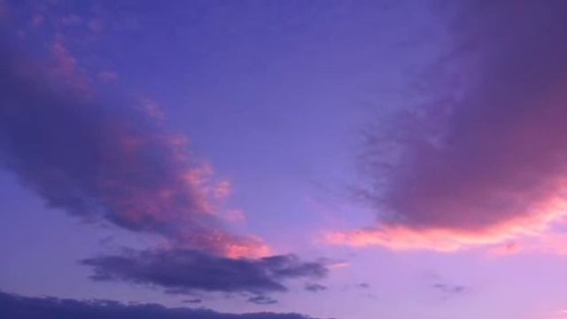 (4K UHD) 12 Minutes - Flying Above Clouds with Relaxing Music, loop, calming, meditation, nature смотреть онлайн