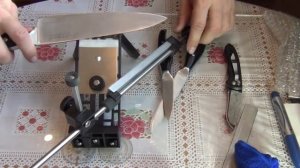 Заточка кухонных ножей на Apex Edge Pro наждачной бумагой