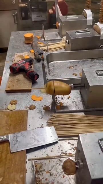 how to make tornado potato|spiral potato street style #shorts смотреть онлайн