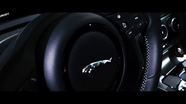 Jaguar F-Type SVR // Carporn // Supersportwagen смотреть онлайн